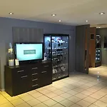 Kyriad Centre- Parc Des Expositions 3* Le Bourget