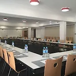 Kyriad Centre- Parc Des Expositions Hotel 3*