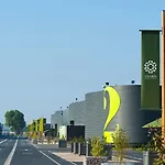 Kyriad Centre- Parc Des Expositions 3* Le Bourget