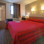 Hotel Kyriad Centre- Parc Des Expositions