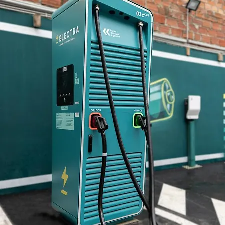 מלון Kyriad Centre- Parc Des Expositions 3*