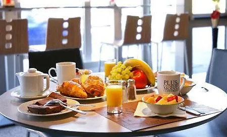 Kyriad Centre- Parc Des Expositions 3*