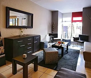 מלון Kyriad Centre- Parc Des Expositions