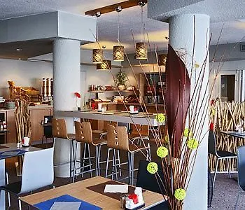 Kyriad Centre- Parc Des Expositions 3*