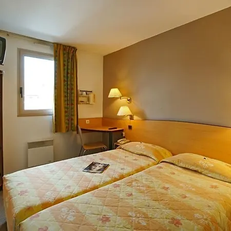 Kyriad Centre- Parc Des Expositions