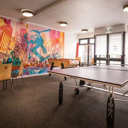 Kyriad Centre- Parc Des Expositions 3* לה בורז'ה