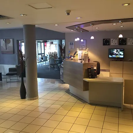 Kyriad Centre- Parc Des Expositions Hotel Le Bourget