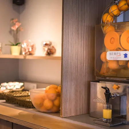 Kyriad Centre- Parc Des Expositions Hotel 3*