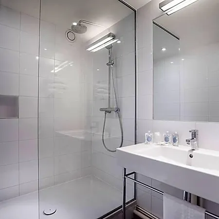 Kyriad Centre- Parc Des Expositions 3*