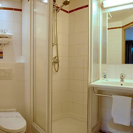 Hotel Kyriad Centre- Parc Des Expositions
