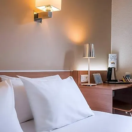 Hotel Kyriad Centre- Parc Des Expositions Le Bourget