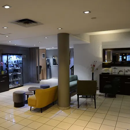 Kyriad Centre- Parc Des Expositions Hotel Le Bourget
