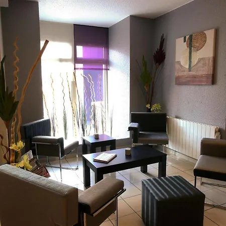 Kyriad Centre- Parc Des Expositions 3* Le Bourget