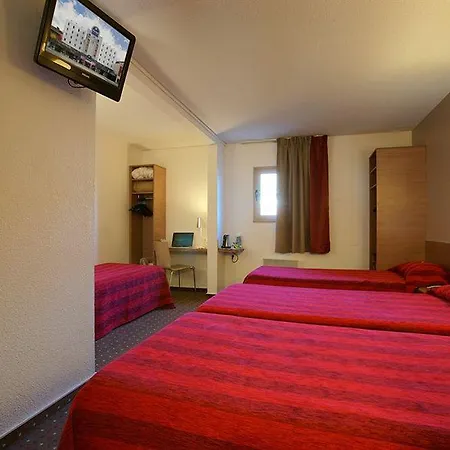 Kyriad Centre- Parc Des Expositions 3*