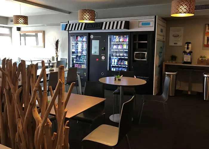 Hotel Kyriad Centre- Parc Des Expositions