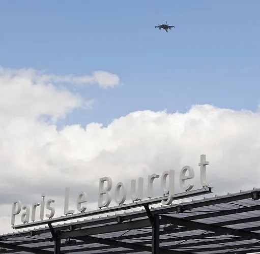 基里亚德布杰中央世博园酒店