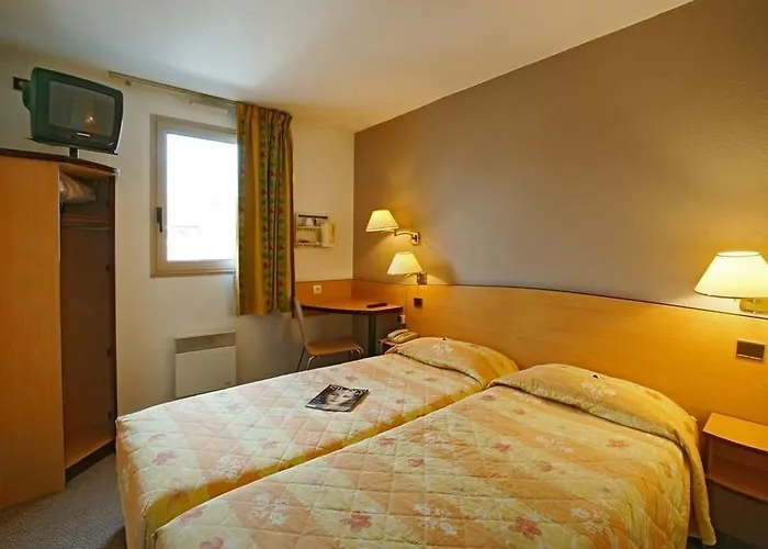 Kyriad Centre- Parc Des Expositions