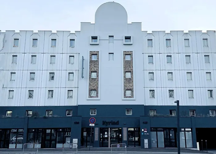Hotel Kyriad Centre- Parc Des Expositions Le Bourget