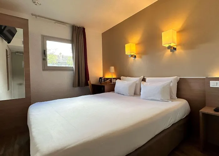 Kyriad Centre- Parc Des Expositions 3*