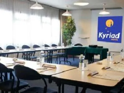 Kyriad Centre- Parc Des Expositions 3*