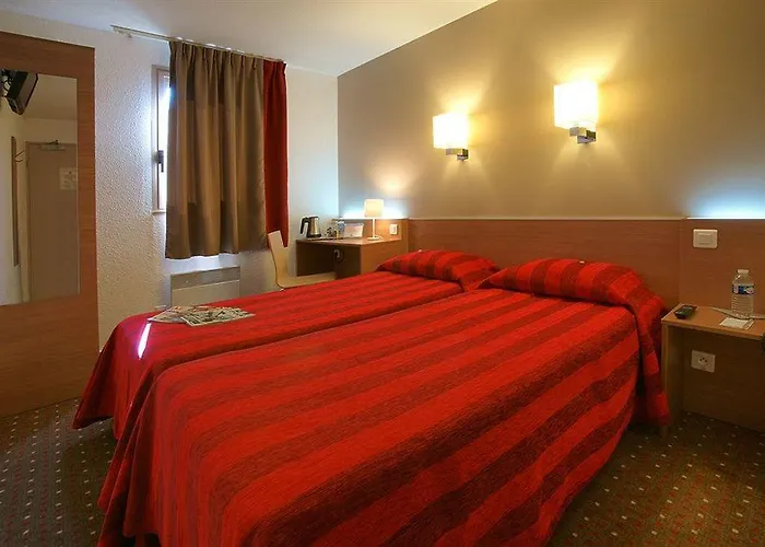 Hotel Kyriad Centre- Parc Des Expositions